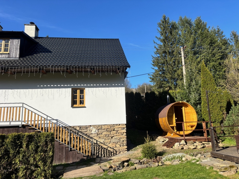 Chalupa Pusté Žibřidovice – sudová sauna